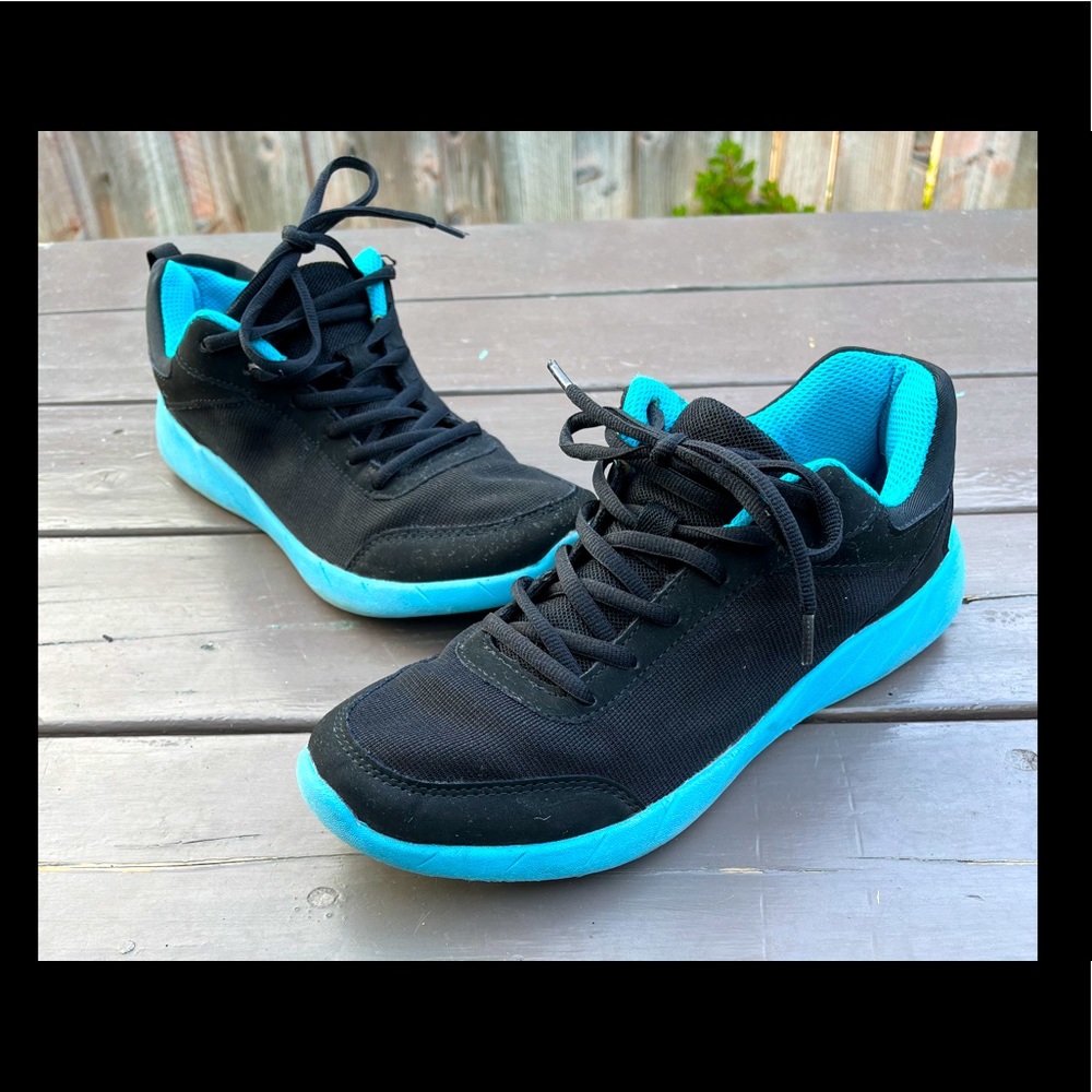 Black Sneakers - So Comfy!